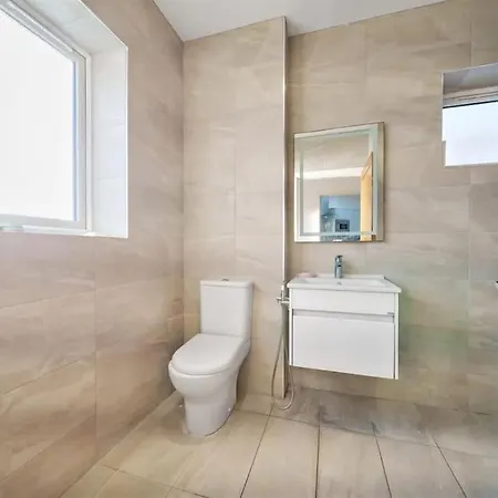 Apartamento Bright Modern House With Garden Raynes Park