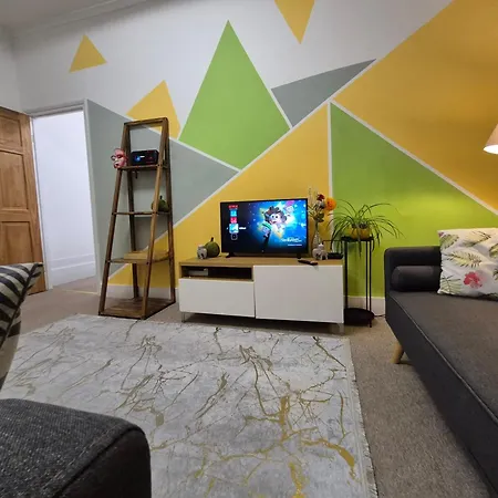 Apartment Stylish And Bright Flat In N8 Turnpike Lane - Piccadilly Line *