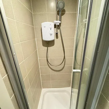 Accessible Near Central Apartment *