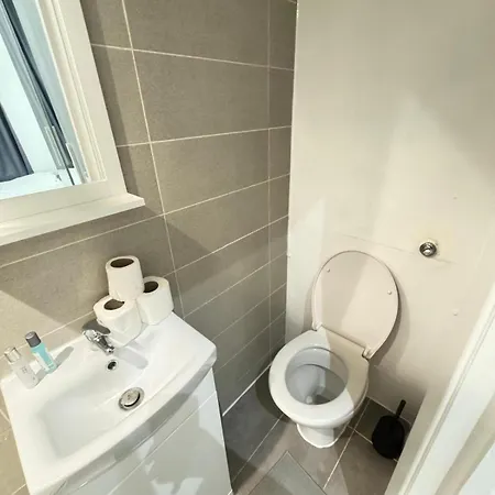 Accessible Near Central * London