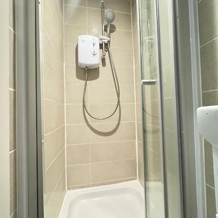 Accessible Near Central * London