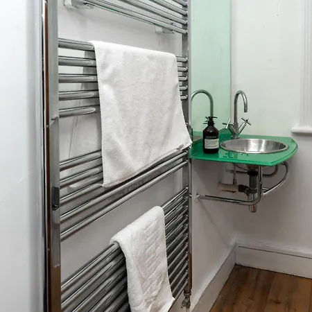 Haru Residence, 5bed Luxury House Villa London