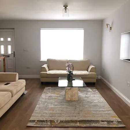 Cozy House With Free Parking & Wifi Near Maryland Station