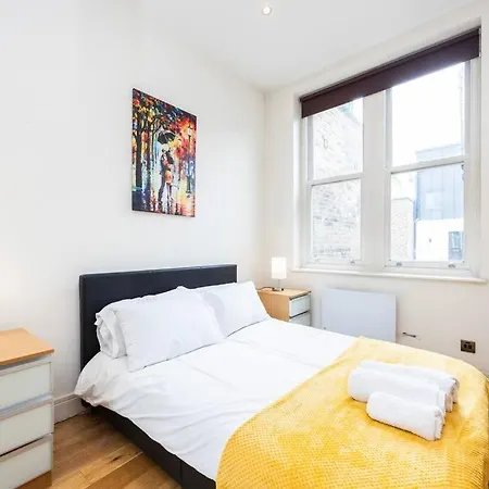 Comfy 2-bed Flat On Upper St - Next To Tube