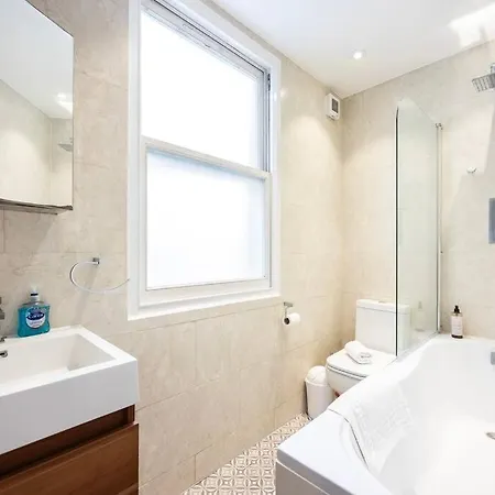 Comfy 2-bed Flat On Upper St - Next To Tube Apartment