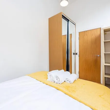 Comfy 2-bed Flat On Upper St - Next To Tube Apartment