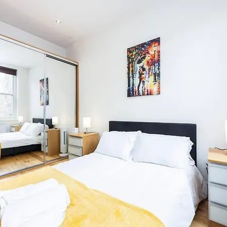 Apartment Comfy 2-bed Flat On Upper St - Next To Tube *