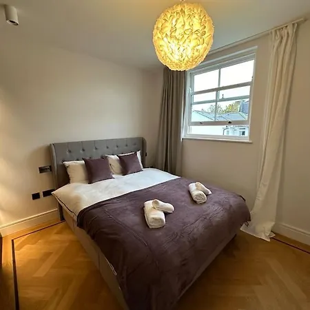 Flat 3 7a Lavender Hill Apartment *