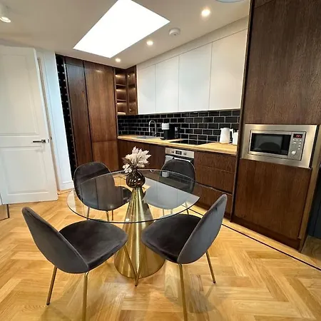 Flat 3 7a Lavender Hill Apartment London