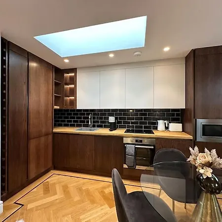 Flat 3 7a Lavender Hill Apartment *