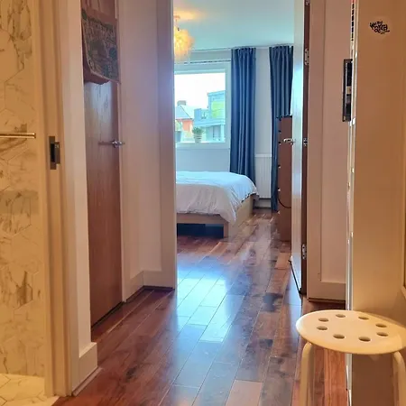 Bridge Spacious Apartment *