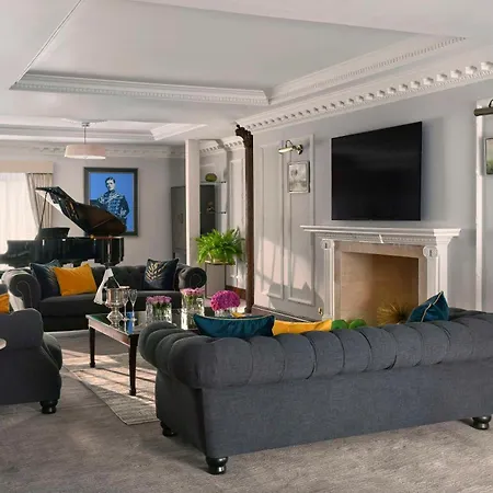 Hyatt Regency - The Churchill Otel 5*
