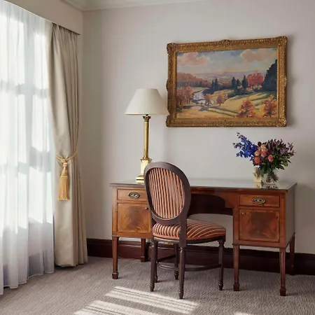Hyatt Regency - The Churchill Otel 5*