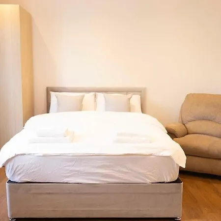 Cosy Flat In Putney, London