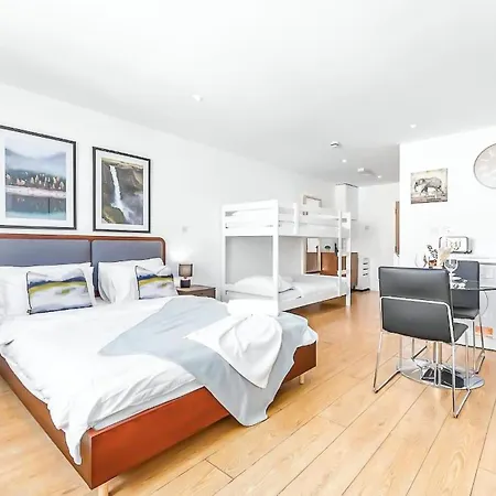 Piccadilly, Soho 1 Bedroom Sleep 6 Vr1 *