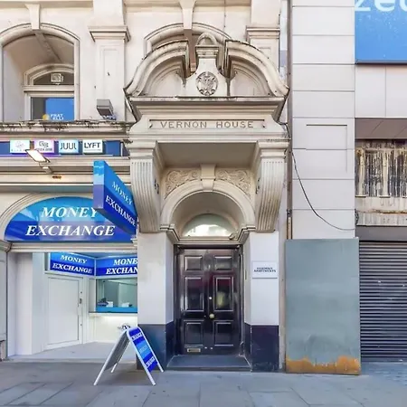 Piccadilly, Soho 1 Bedroom Sleep 6 Vr1