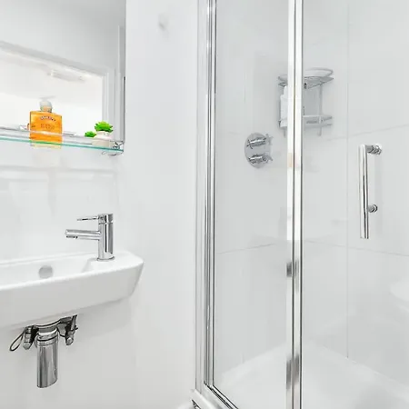 Piccadilly, Soho 1 Bedroom Sleep 6 Vr1 Apartment London