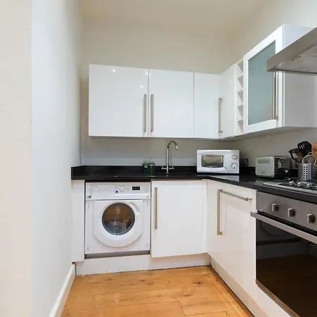 Hyde Park - Knightsbridge - Private Entrance Appartement Londen