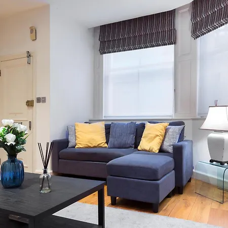 Hyde Park - Knightsbridge - Private Entrance *