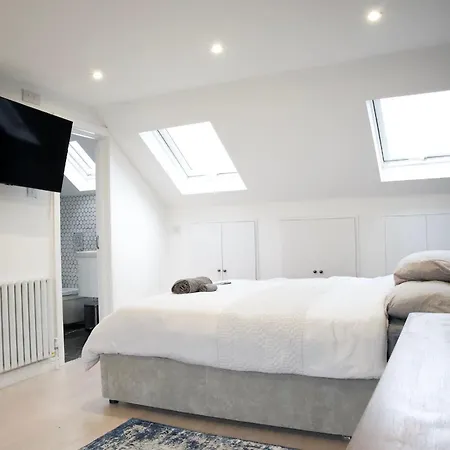 Apartment 3 Bed House In The Heart Of Palmers Palmers Green