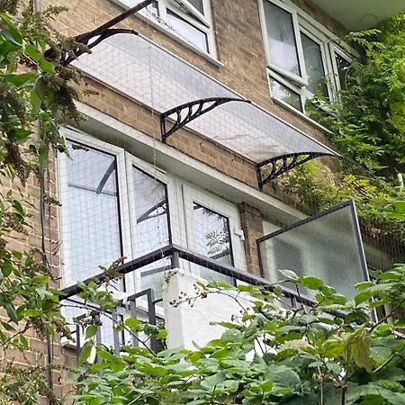 Apartment Flat In West Kensington *