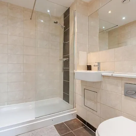 Cosy 2 Bedroom Flat By Wembley Stadium Apartment *
