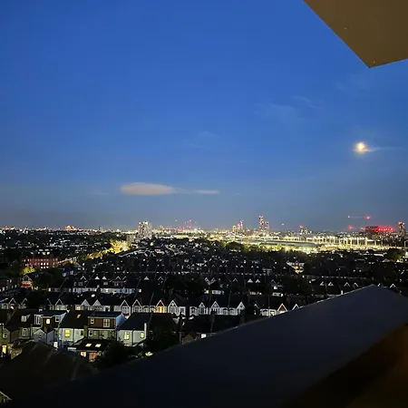 Cosy 2 Bedroom Flat By Wembley Stadium * London