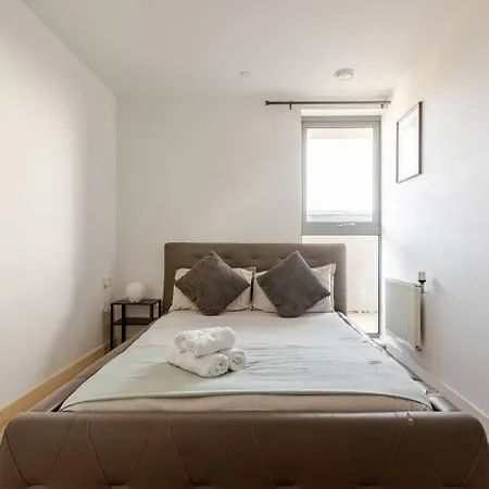 Cosy 2 Bedroom Flat By Wembley Stadium London