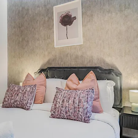 Stylish Modern By Livestay Short Lets & Serviced Nw6