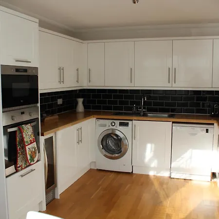 Holiday home Stylish 4 Bedroom House In Twickenham
