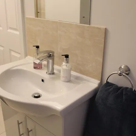 Holiday home Stylish 4 Bedroom House In *