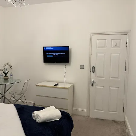 Riverside Haven London