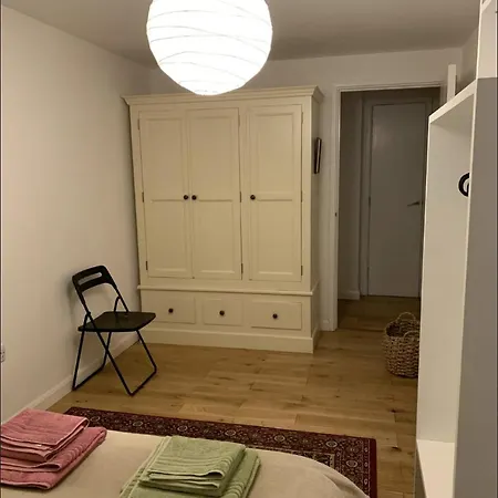 Apartment East Two Bedroom With Private Patio - Entire