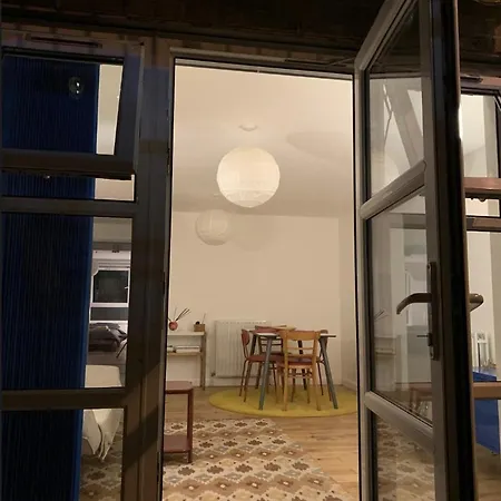 East Two Bedroom With Private Patio - Entire Apartment