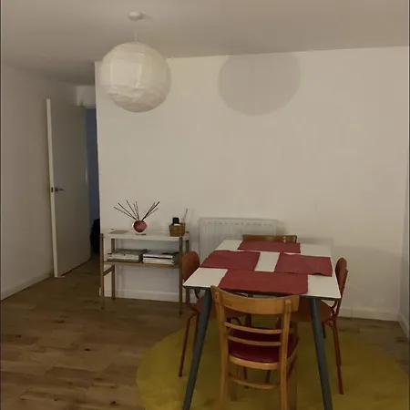 East Two Bedroom With Private Patio - Entire *