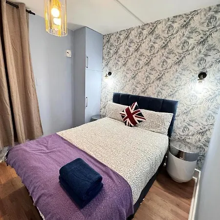 Beautiful Near * London