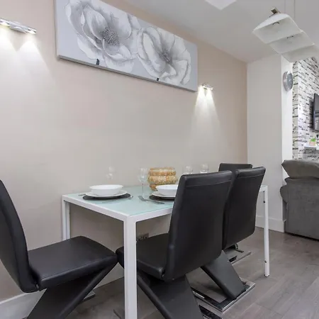 Peckham Large 2 Bath With Parking & Garden * London