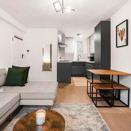 Apartment Athera - Finn House Hoxton, 2 Bedroom Entire Apartment, Close To Old Street Station