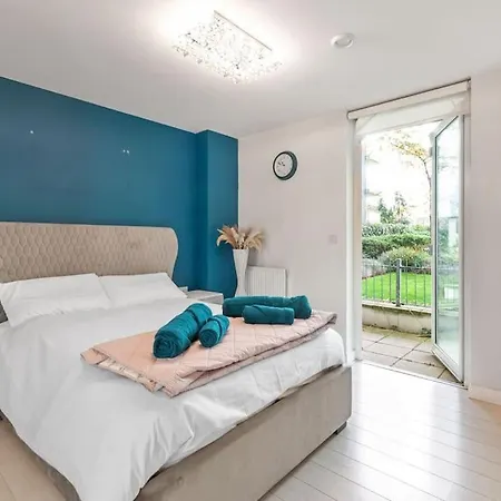Luxury In London Brentford