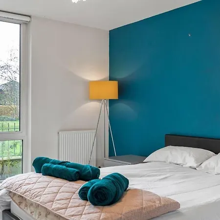 Apartment Luxury In London Brentford