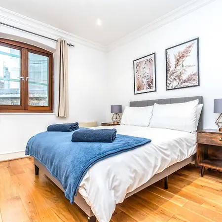 Apartment Lovely 2 Bedroom By The Docks London