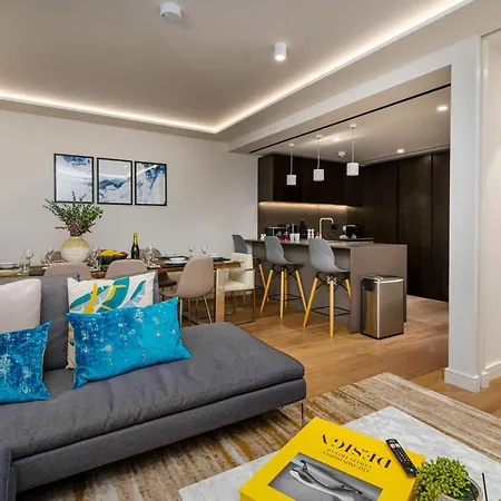 Stylish 4bd Mews House Close To Paddington Holiday home London