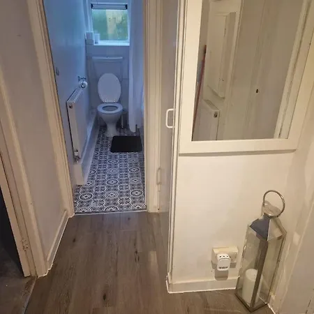 Apartment Modern Cozy One Bedroom Flat *