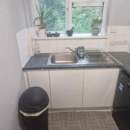 Modern Cozy One Bedroom Flat Apartment *