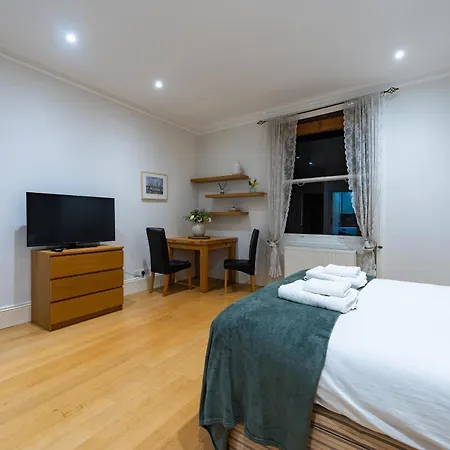 Apartment Pembridge Gardens By Capital