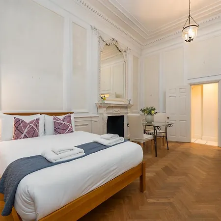 Apartment Pembridge Gardens By Capital *