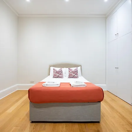 Apartment Pembridge Gardens By Capital London