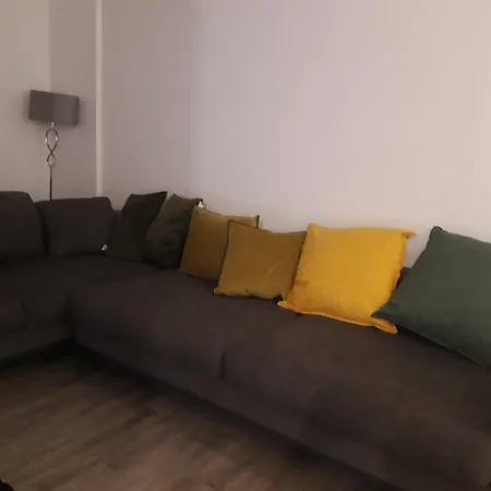 Apartment 1bedroom Flat With Balcony London