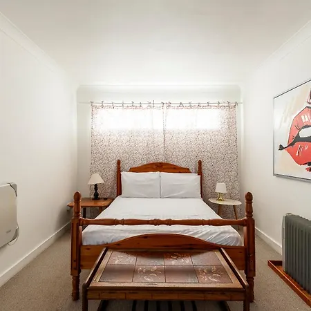 Apartment Kensal Green's Cosy Three Bedroom Retreat *