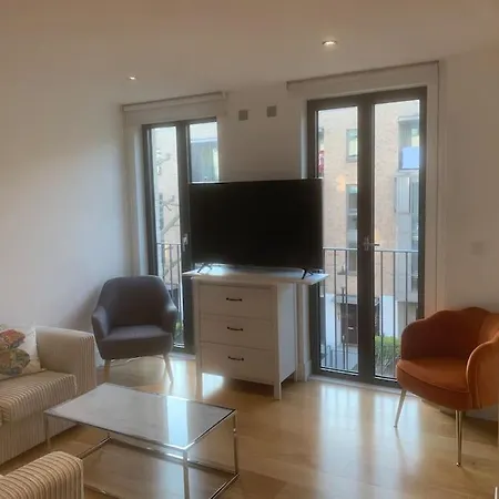 Portobello 2-bedroom * London
